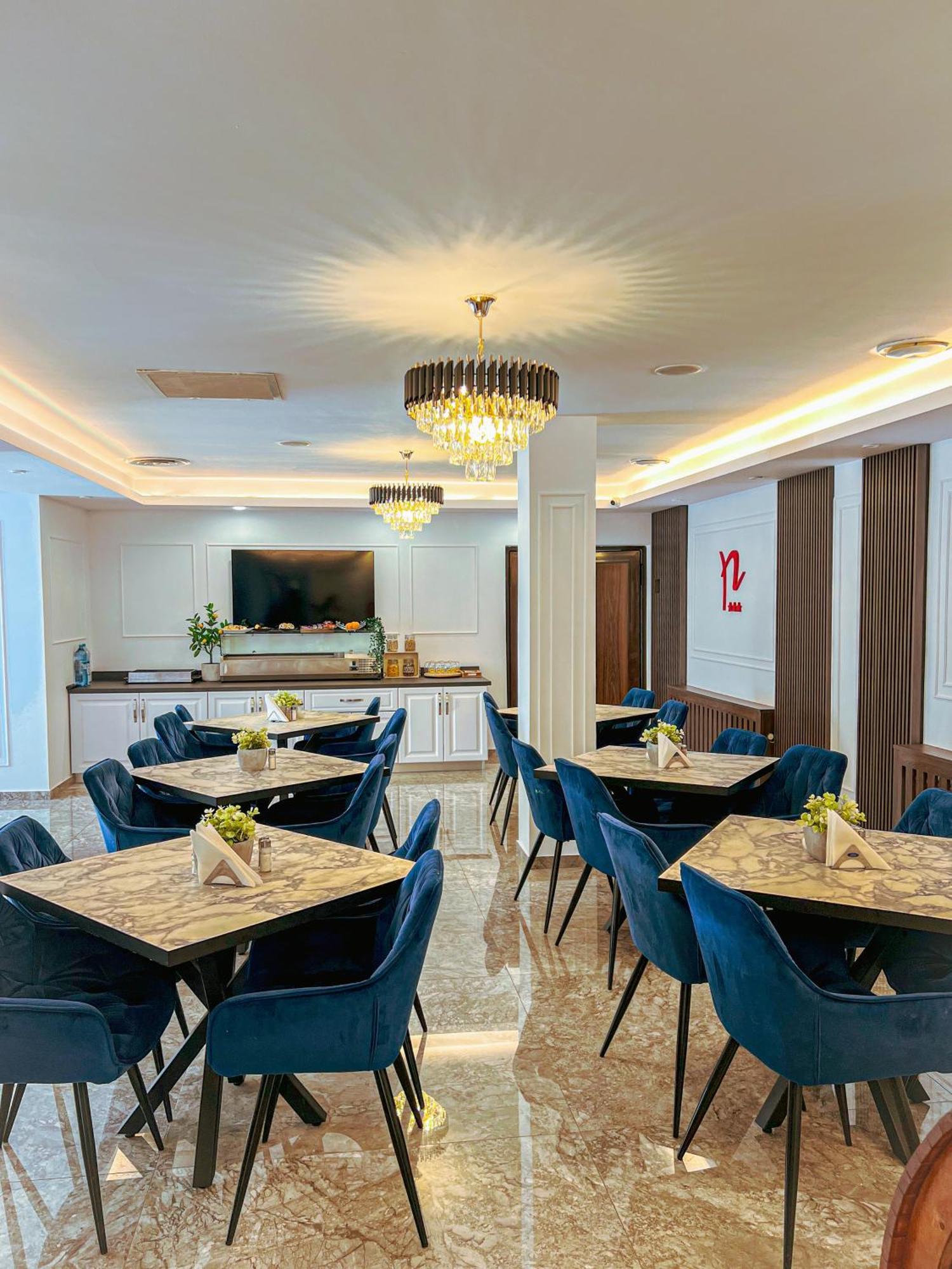Hotel Neon 티미쇼아라 외부 사진