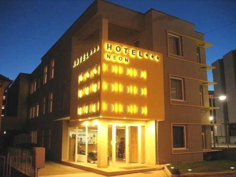 Hotel Neon 티미쇼아라 외부 사진